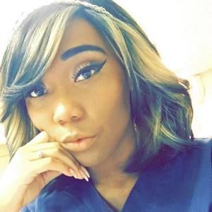 Meet your Posher, Zakiyyah